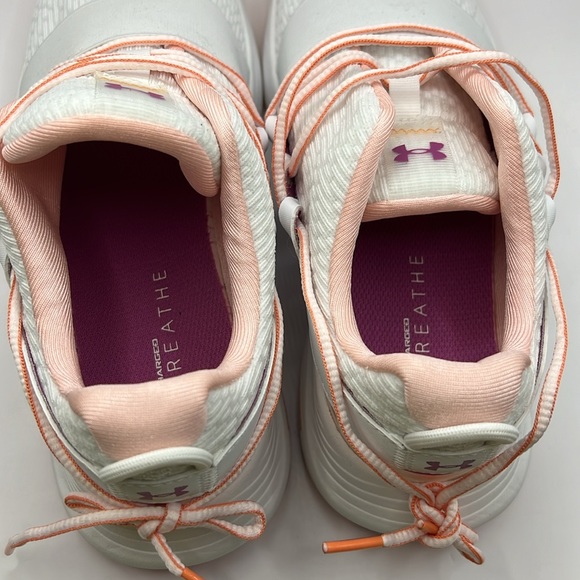 Under Armour Charged Breathe Sneakers Women's 7 NIB - Picture 9 of 10